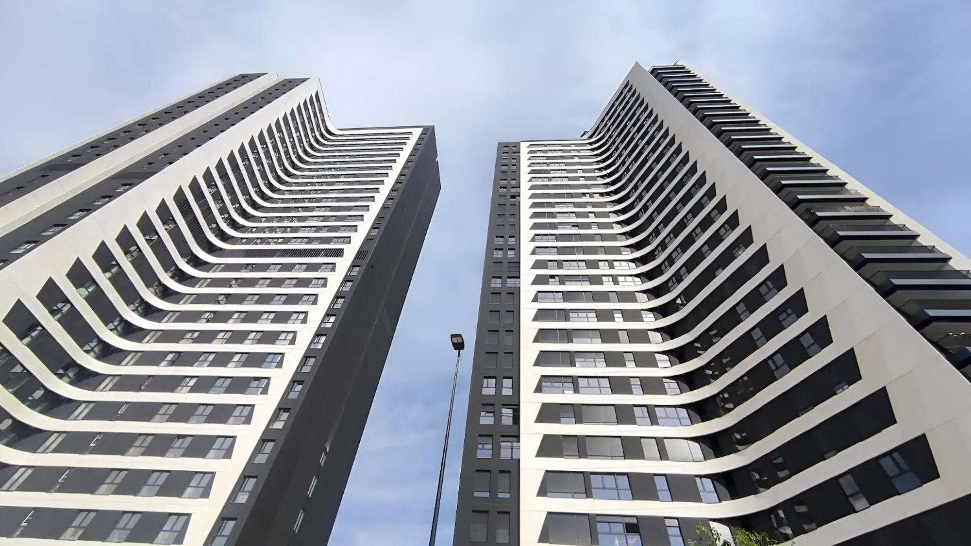 Modern 2 Bed 23 Floor Urban Sky Apartment